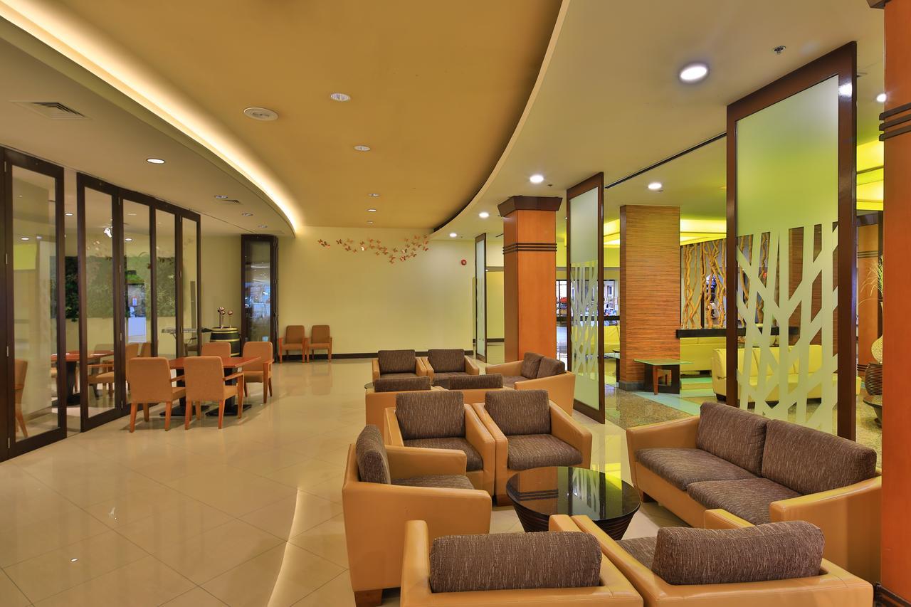 Guam Plaza Resort Tumon Buitenkant foto